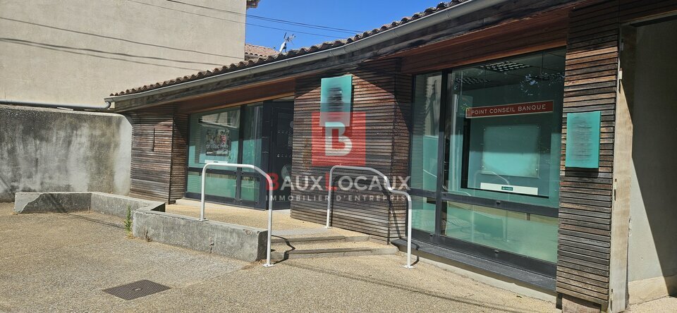 LOCAL COMMERCIAL à Louer
